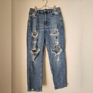American Eagle Light Wash Distressed Curvy Mom Jean